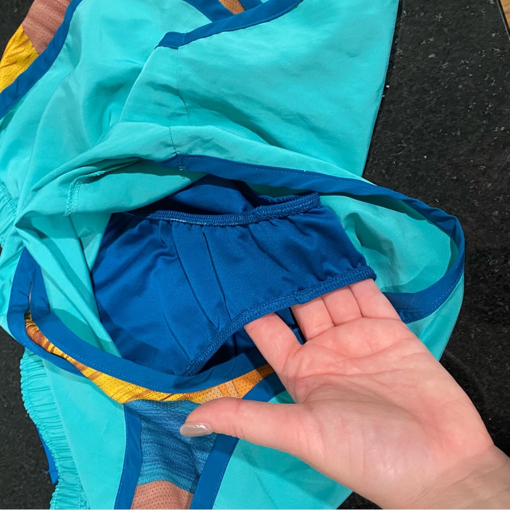 Nike Shorts - Picture 5 of 7